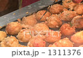 takoyaki, octopus dumplings, osaka 1311376