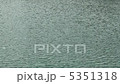 流れる水面 5351318