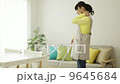 肩こりの女性の動画素材 [9645684]
