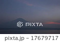 夕暮れの富士山 17679717