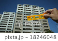 建物と水準器 18246048