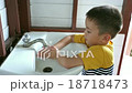Little boy washing hand in seven step with smiling 18718473