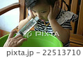 A little asian girl nasal irrigation, HD  22513710