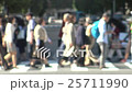東京 都会の往来 オフフォーカス 25711990