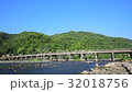Arashiyama Togetsu橋樑在京都的初夏 32018756