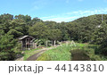 水車のある公園の風景 44143810