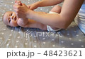 Baby massage. Massage therapist. Massaging. Professional masseuse. Baby and mom 48423621