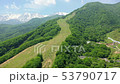 初夏の栂池高原のスキー場 53790717