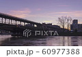 Sunrise over Bir-Hakeim bridge in winter - Paris 60977388