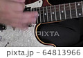 エレキギター演奏 64813966
