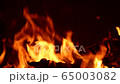 Stock video bright fire in a fireplace 65003082