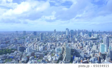 東京タイムラプス 渋谷新宿方面の街並みと台風一過の雲の流れの動画素材