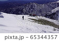 Look at the direction of the shoulder from the peak of Tanigawadake in winter (Tomano ear) 65344357