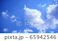 青空と流れる雲の動画 65942546