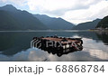 A floating platform on the scenic lake Kawaguchi, one of Mt. Fuji's five lakes in Yamanashi prefecture. 68868784