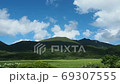 大分縣九州山脈山脈的葡萄藤上看到的雲 69307555