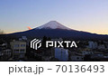 morning of town with the mount fuji 70136493