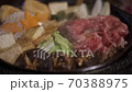 It's a delicious season for sukiyaki. 70388975