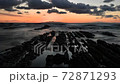 海岸からの夕陽 海岸からの夕陽 72871293