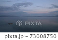 日の出とともに漁を始める北陸・能登の漁師 73008750