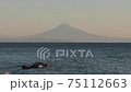 富士山と海 75112663