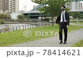 A business person desperately desperately removes his mask in Kawahara due to Corona 2 78414621