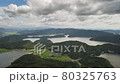 用無人機繞三方湖。三方五子、彩虹線和日本海的景色。三方若狹的街景。 80325763