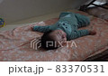 4ヶ月の赤ちゃんが寝る瞬間 83370531