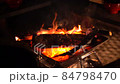 [Slow motion] Bonfire at a campsite at night 84798470