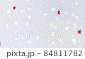 ひらひら舞う雪の結晶 84811782
