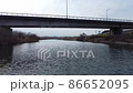 ドローンで川の空撮 86652095