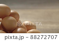 新鮮的雞蛋 88272707