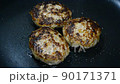 Hamburger while cooking 90171371