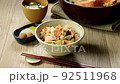 鮭ときのこの炊き込みご飯　ズームアップ 92511968