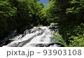 滝のマイナスイオン 93903108