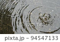 雨だれ 94547133