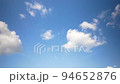 青空と雲 通りすがるトンボ 94652876