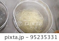 茹で麺 95235331