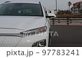 Image of the left turn signal lamp illuminated in the driver's side mirror 97783241