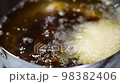 揚げ物　コロッケ 98382406