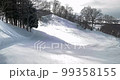滑雪場滑行場景移動拍攝 99358155