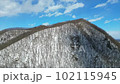 日本の北海道の帯広の雪景色をドローン空撮 102115945