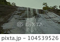 馬來西亞蘭卡威瀑布的傾斜拍攝 104539526