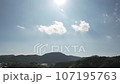 雲彩流過晴朗的天空，無人機縮時攝影 107195763