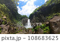 轟鳴聲的名名瀑布（日本瀑布百選） 108683625
