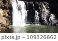 晩秋の大滝 109326862