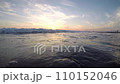日落大海和海浪的水下鏡頭 110152046