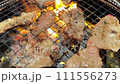 焼肉網焼きカルビ 111556273