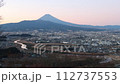 静岡県東部の街並みと富士山　夕景・タイムラプス 112737553