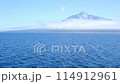 Rishiri Island appears to be floating with clouds hanging over the foot of the mountain. An island in the sky. 114912961